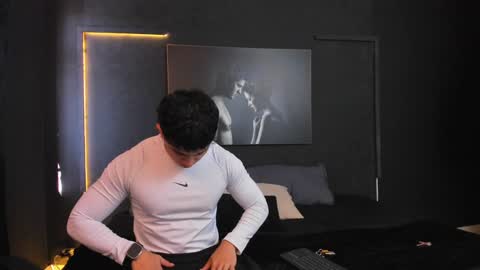 Snapshot of paul_evanss chatting on February 3, 2025, 1:08 pm Paul online show from February 3, 2025, 1:08 pm