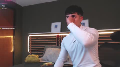 Snapshot of paul_evanss chatting on February 21, 2025, 1:55 pm Paul online show from February 21, 2025, 1:55 pm