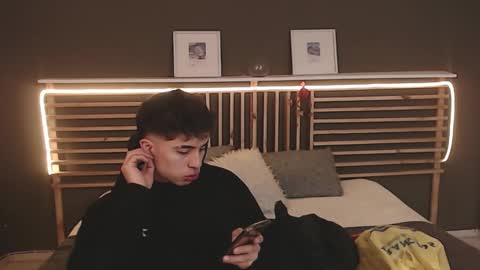 Snapshot of paul_evanss chatting on February 27, 2025, 12:02 pm Paul online show from February 27, 2025, 12:02 pm