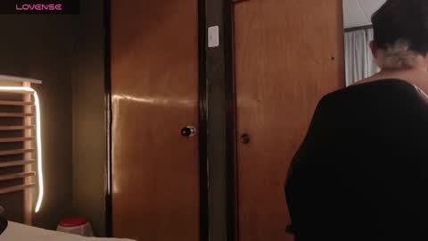 Snapshot of paul_evanss chatting on November 15, 2025, 1:40 pm Paul online show from November 15, 2025, 1:40 pm