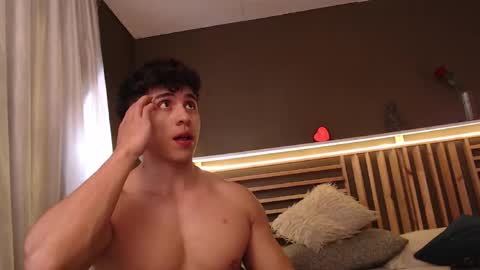 Snapshot of paul_evanss chatting on November 29, 2025, 1:36 pm Paul online show from November 29, 2025, 1:36 pm