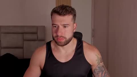 Snapshot of paul_roger chatting on December 2, 2024, 12:29 pm PAUL ROGER online show from December 2, 2024, 12:29 pm