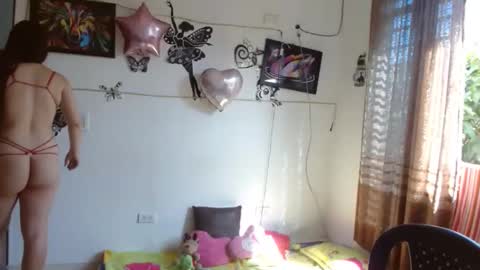 Snapshot of paulet_ chatting on December 19, 2024, 7:29 pm paulet latiin online show from December 19, 2024, 7:29 pm