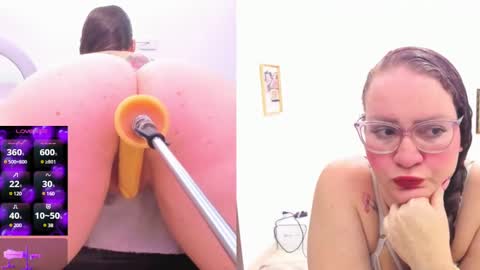Snapshot of paulina_davis_ chatting on February 18, 2025, 3:21 am Paulina Davis online show from February 18, 2025, 3:21 am
