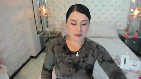 paulinabelen21 online show from March 5, 2025, 3:08 am