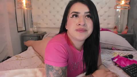 paulinabelen21 online show from March 12, 2025, 9:34 am