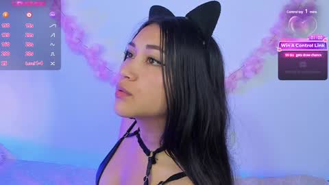 Snapshot of pauline_golden1 chatting on February 5, 2025, 6:13 am Pauline online show from February 5, 2025, 6:13 am