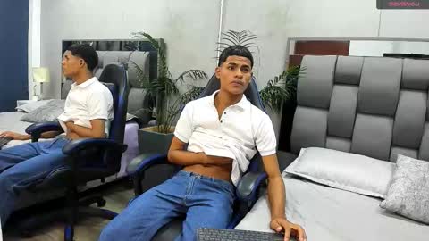 Snapshot of paull_cassidy chatting on September 27, 2025, 7:19 pm Paull Cassidy online show from September 27, 2025, 7:19 pm