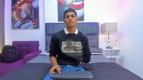 Snapshot of paull_cassidy chatting on September 30, 2025, 9:09 pm Paull Cassidy online show from September 30, 2025, 9:09 pm