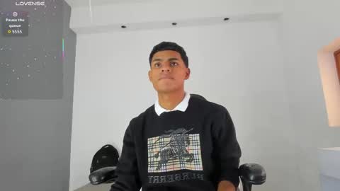 Snapshot of paull_cassidy chatting on October 7, 2025, 7:22 pm Paull Cassidy online show from October 7, 2025, 7:22 pm