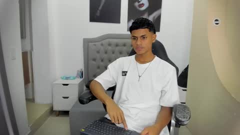 Snapshot of paull_cassidy chatting on December 14, 2025, 11:26 am Paull Cassidy online show from December 14, 2025, 11:26 am