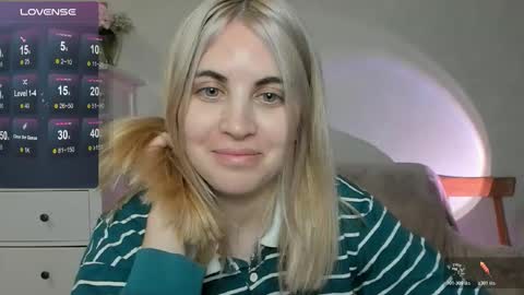 Snapshot of pawwsup1 chatting on October 23, 2025, 10:03 am Allisses online show from October 23, 2025, 10:03 am