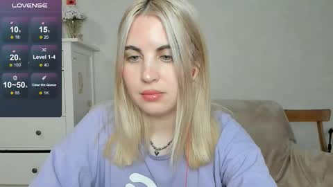 Snapshot of pawwsup1 chatting on October 30, 2025, 9:00 am Allisses online show from October 30, 2025, 9:00 am