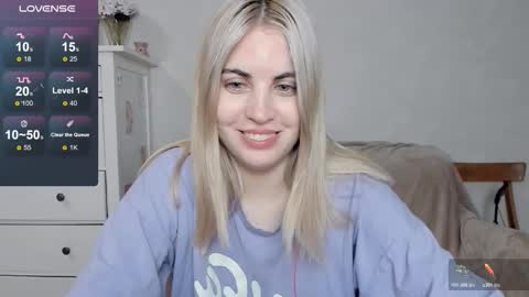 Snapshot of pawwsup1 chatting on November 1, 2025, 8:16 am Allisses online show from November 1, 2025, 8:16 am