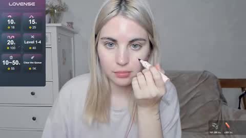 Snapshot of pawwsup1 chatting on November 6, 2025, 10:49 am Allisses online show from November 6, 2025, 10:49 am