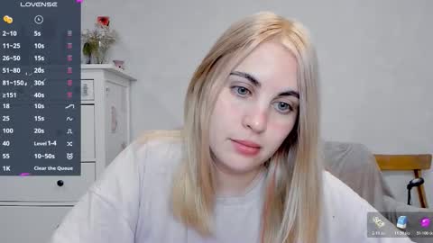 Snapshot of pawwsup1 chatting on November 11, 2025, 8:25 am Allisses online show from November 11, 2025, 8:25 am