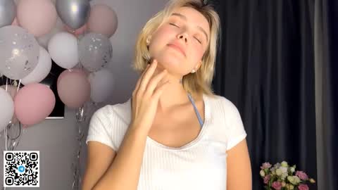 Snapshot of paztumminello chatting on November 25, 2025, 2:39 pm Lola online show from November 25, 2025, 2:39 pm