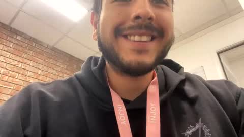 Snapshot of pchav chatting on November 7, 2025, 6:19 pm Pete online show from November 7, 2025, 6:19 pm