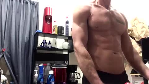 Snapshot of pduke81 chatting on December 23, 2024, 12:03 am Hung sung Hero online show from December 23, 2024, 12:03 am