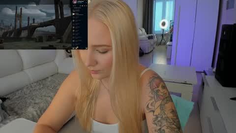 Snapshot of peachju1cy chatting on December 27, 2024, 6:35 am peachju1cy online show from December 27, 2024, 6:35 am