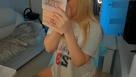 Snapshot of peachju1cy chatting on March 9, 2025, 2:50 am peachju1cy online show from March 9, 2025, 2:50 am