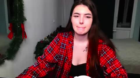 Snapshot of peachybabe__ chatting on December 6, 2024, 11:14 pm Peachy online show from December 6, 2024, 11:14 pm