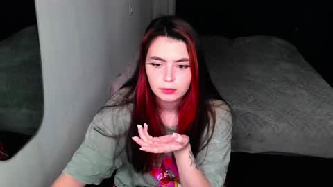 Snapshot of peachybabe__ chatting on December 30, 2024, 5:44 pm Peachy online show from December 30, 2024, 5:44 pm