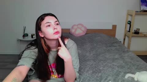 Snapshot of peachybabe__ chatting on March 6, 2025, 3:35 am Peachy online show from March 6, 2025, 3:35 am