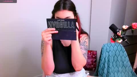 Peachy online show from December 4, 2025, 6:27 pm