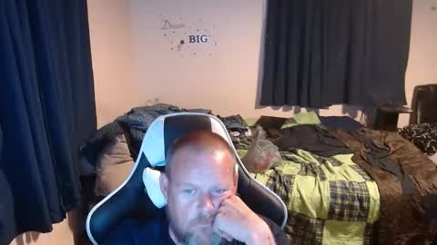 Snapshot of pecker40 chatting on December 31, 2024, 3:23 am pecker40 online show from December 31, 2024, 3:23 am