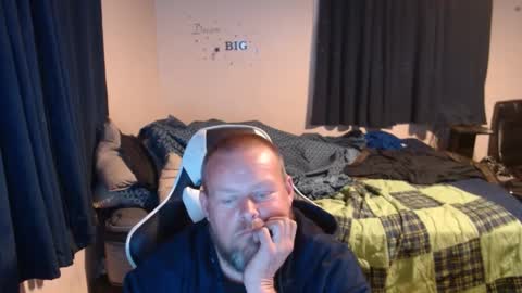 Snapshot of pecker40 chatting on January 6, 2025, 2:48 am pecker40 online show from January 6, 2025, 2:48 am