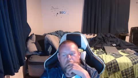 Snapshot of pecker40 chatting on January 8, 2025, 1:11 am pecker40 online show from January 8, 2025, 1:11 am