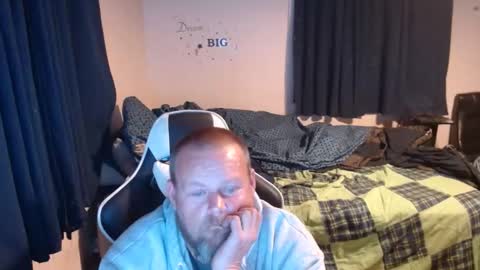 Snapshot of pecker40 chatting on January 11, 2025, 2:20 am pecker40 online show from January 11, 2025, 2:20 am