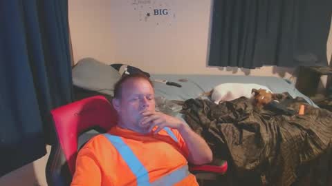 pecker40 online show from October 12, 2025, 1:26 am