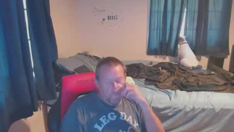 Snapshot of pecker40 chatting on October 18, 2025, 7:03 pm pecker40 online show from October 18, 2025, 7:03 pm