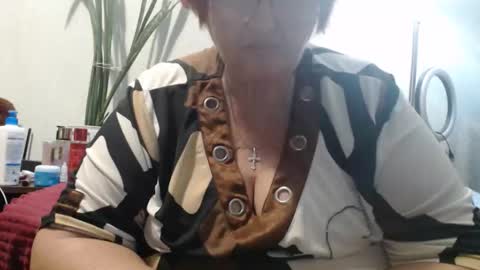 Snapshot of peggysoft chatting on October 13, 2025, 4:51 pm PeggySoft online show from October 13, 2025, 4:51 pm