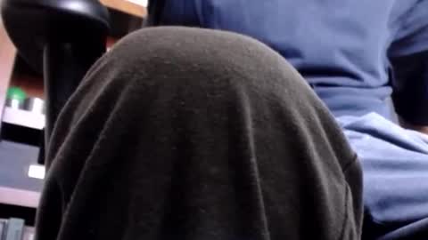 pem1650 online show from October 7, 2025, 6:27 pm