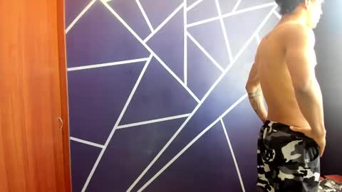 Snapshot of pendragom1224 chatting on January 12, 2025, 3:25 pm Pendragom online show from January 12, 2025, 3:25 pm