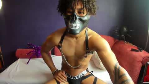 Snapshot of pendragom1224 chatting on October 19, 2025, 3:34 pm Pendragom online show from October 19, 2025, 3:34 pm