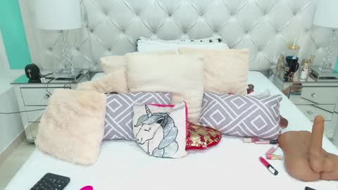 Snapshot of penelopelaurent chatting on January 23, 2025, 3:32 pm Penelope Laurent online show from January 23, 2025, 3:32 pm