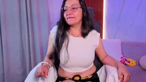 Penelope online show from December 2, 2025, 7:42 pm