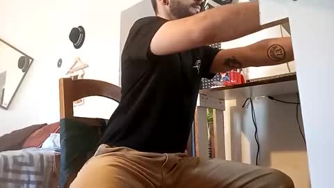 Snapshot of penesvoladores92 chatting on November 18, 2025, 3:27 pm penesvoladores92 online show from November 18, 2025, 3:27 pm