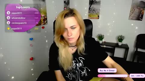 Mia online show from November 5, 2025, 7:08 am