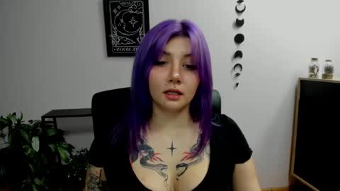 Snapshot of perfect_gabbie chatting on December 18, 2024, 6:25 pm Gabbie online show from December 18, 2024, 6:25 pm