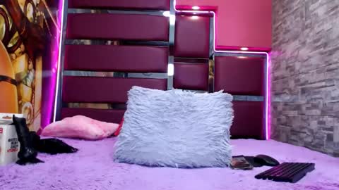 Snapshot of perfectlump chatting on September 17, 2025, 2:30 pm perfectlump online show from September 17, 2025, 2:30 pm