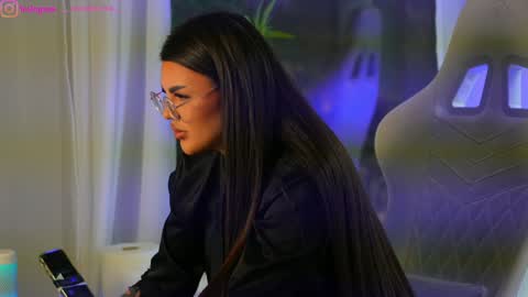 Dee online show from January 24, 2025, 9:49 am