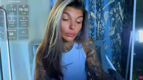 Snapshot of perfecttbaby77n chatting on October 31, 2025, 7:53 am Anna online show from October 31, 2025, 7:53 am