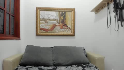 Snapshot of perla_8710 chatting on October 11, 2025, 12:15 pm Diana And Alan online show from October 11, 2025, 12:15 pm