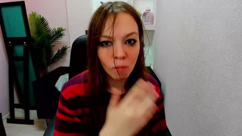 Snapshot of persinaky chatting on December 23, 2024, 10:10 am horror flying on the wings of the night.... online show from December 23, 2024, 10:10 am