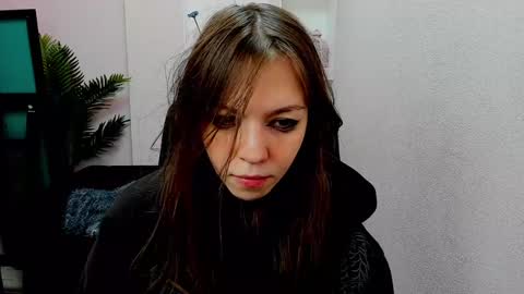 Snapshot of persinaky chatting on January 25, 2025, 7:17 am horror flying on the wings of the night.... online show from January 25, 2025, 7:17 am
